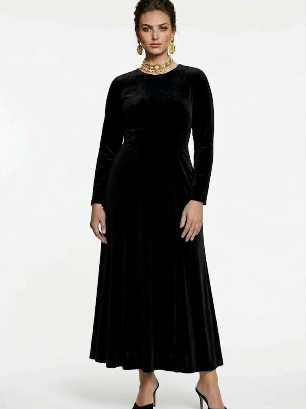 Vintage Liz Claiborne Elegant Black Velvet Long-Sleeve Maxi Dress